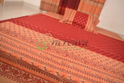 Meroon biskit bed cover