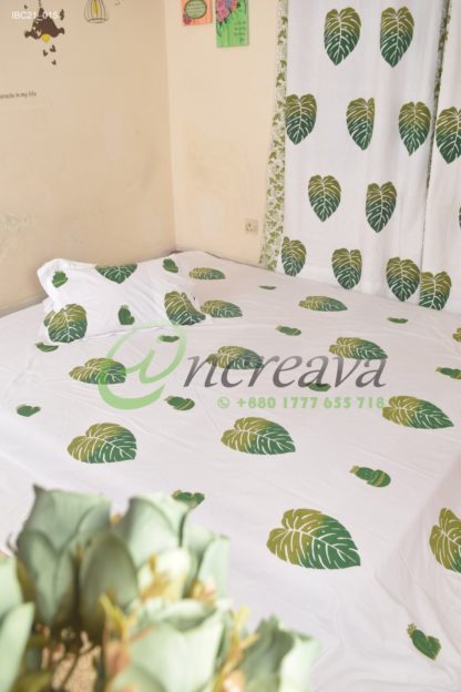 White Monstera Cactus Bed cover