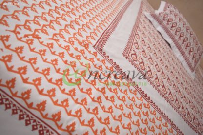 White Jamdni merun orange bed cover