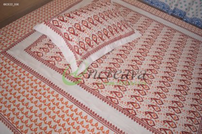 White Jamdni merun orange bed cover