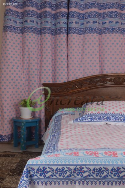 White Jamdni Blue Pink bed cover