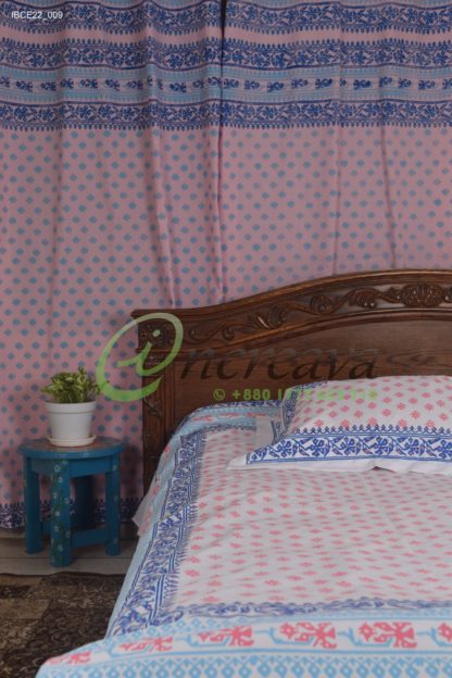 White Jamdni Blue Pink bed cover