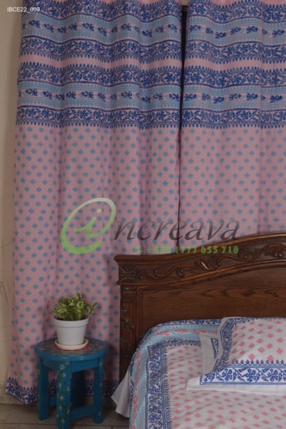 White Jamdni Blue Pink bed cover